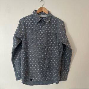 Ski The East Chambray Button-Up Shirt | Medium